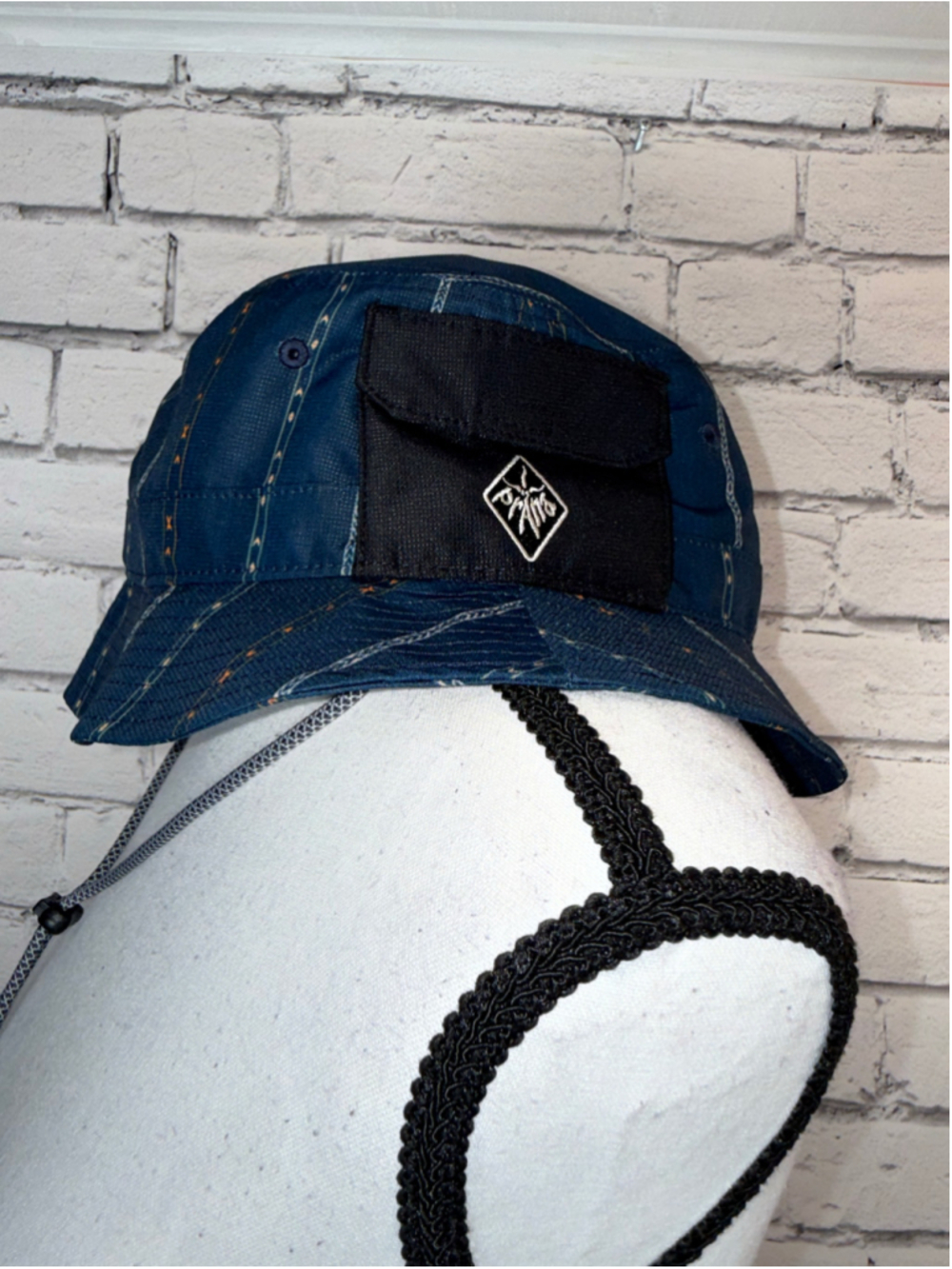 Men's Prana Bucket Hat Kootenai One Size with Pocket Blue Black Tribal Aztec - Picture 3 of 8